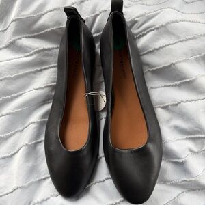 8M 39 Lucky Brand Classic Black Women's Flats